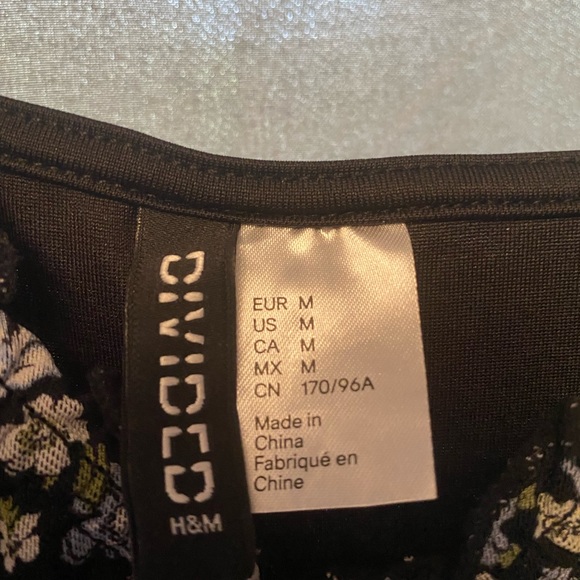 floral scrunchie dress - Picture 2 of 2